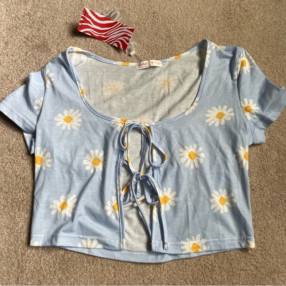 ROMWE Tie Up Floral Tee - Picture 3 of 4